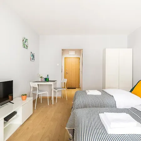 Rent Like - Jaktorowska 5